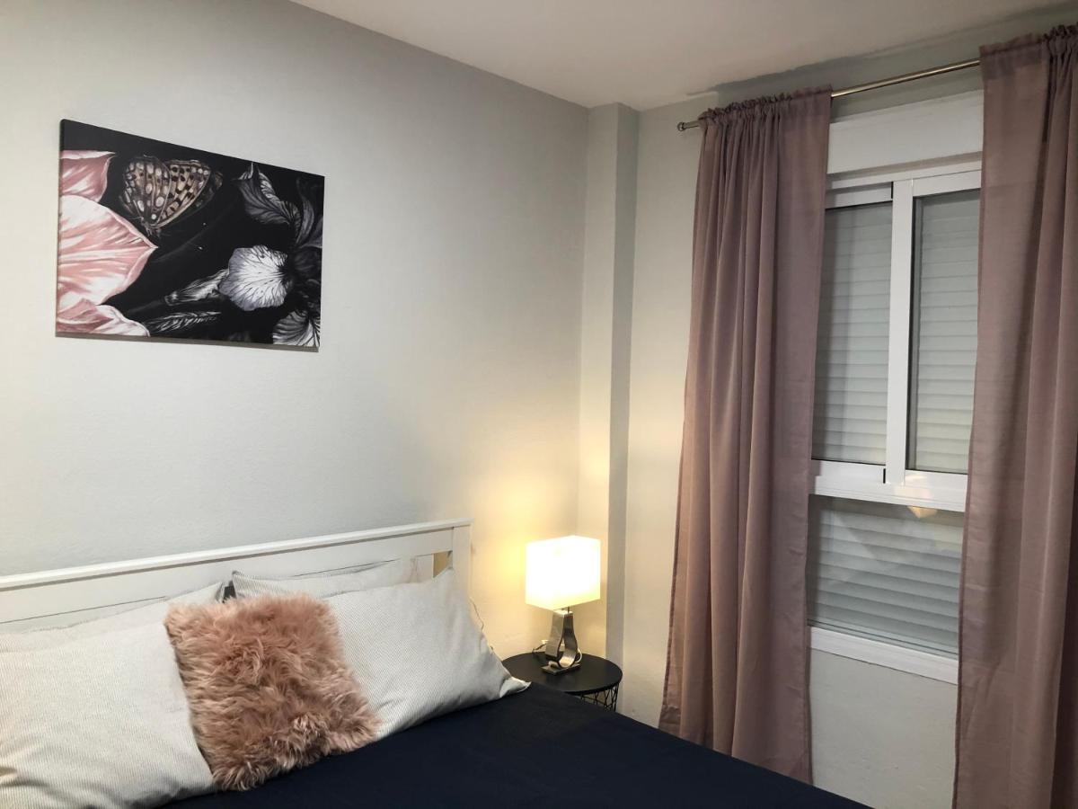 Victoria Luxury Beachfront Apartment In Benalmadena Costa Экстерьер фото