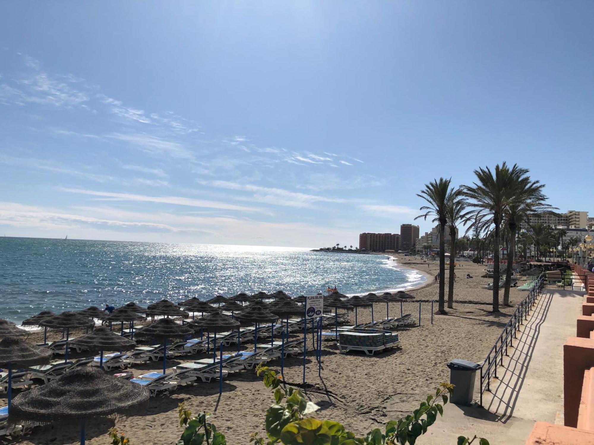 Victoria Luxury Beachfront Apartment In Benalmadena Costa Экстерьер фото