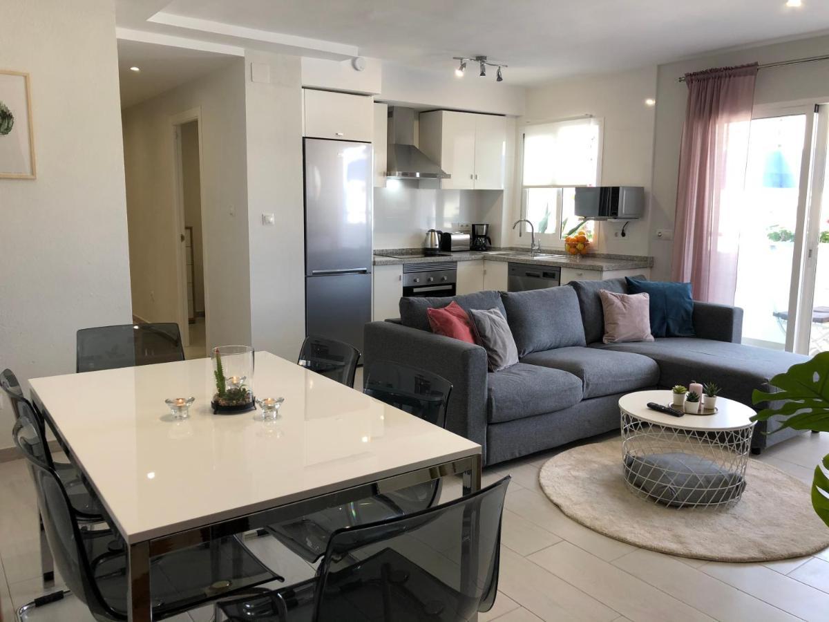 Victoria Luxury Beachfront Apartment In Benalmadena Costa Экстерьер фото