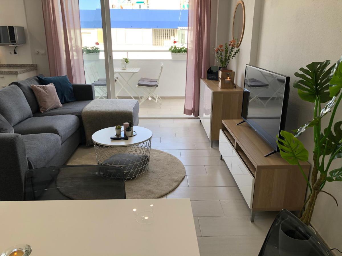 Victoria Luxury Beachfront Apartment In Benalmadena Costa Экстерьер фото