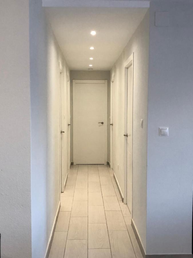 Victoria Luxury Beachfront Apartment In Benalmadena Costa Экстерьер фото