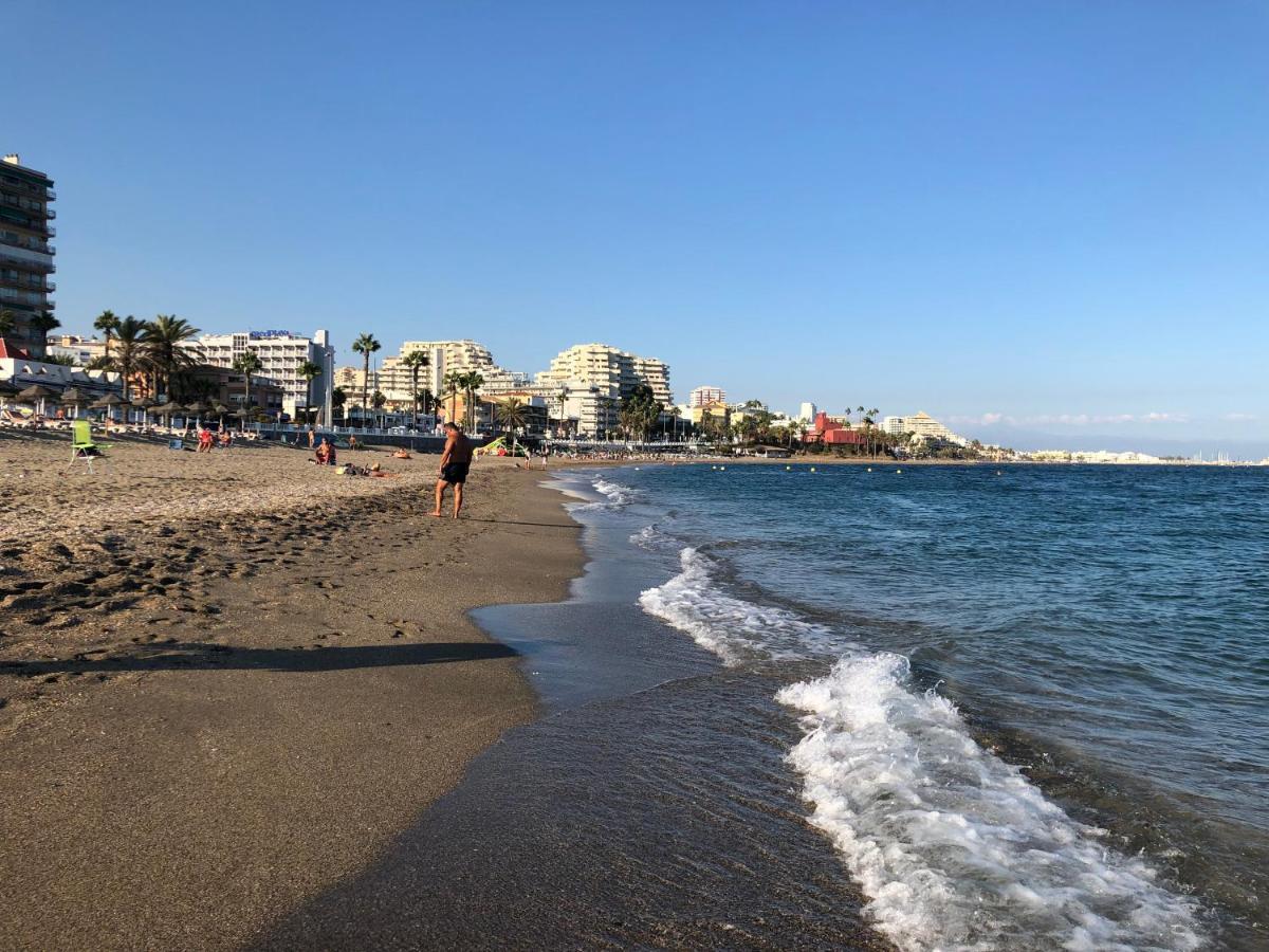 Victoria Luxury Beachfront Apartment In Benalmadena Costa Экстерьер фото